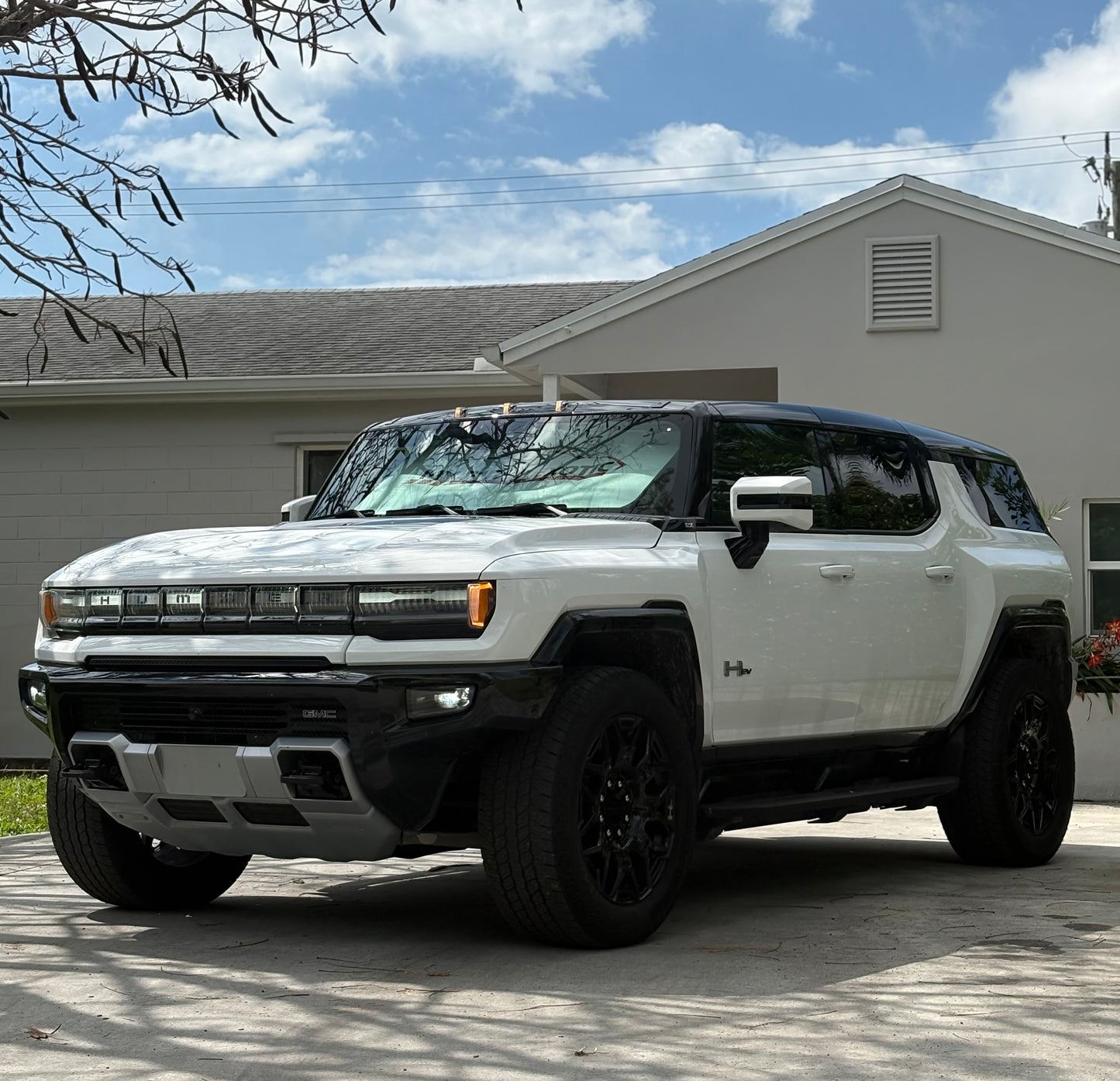Hummer EV